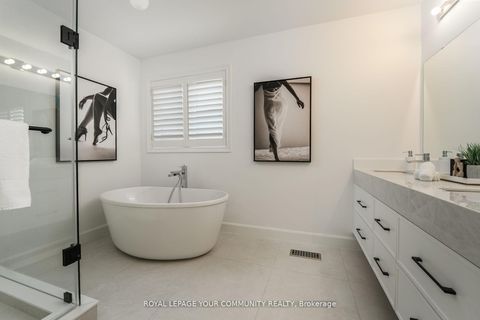 Photo 27 at 4 Dairy Avenue, Oak Ridges, Richmond Hill