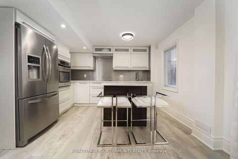 Photo 39 at 4 Dairy Avenue, Oak Ridges, Richmond Hill