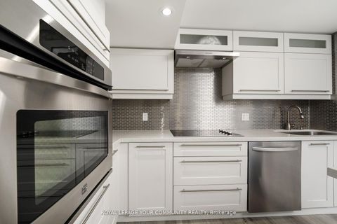 Photo 40 at 4 Dairy Avenue, Oak Ridges, Richmond Hill