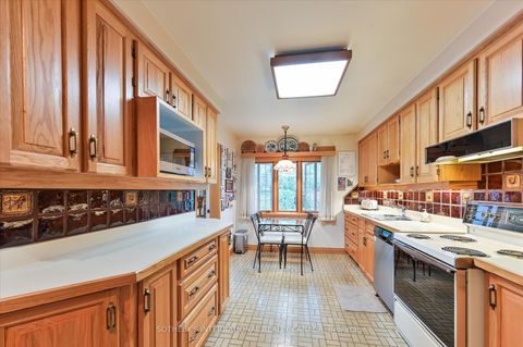 Photo 13 at 78 Humberview Road, Lambton Baby Point, Toronto