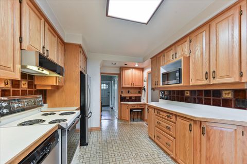 Photo 14 at 78 Humberview Road, Lambton Baby Point, Toronto