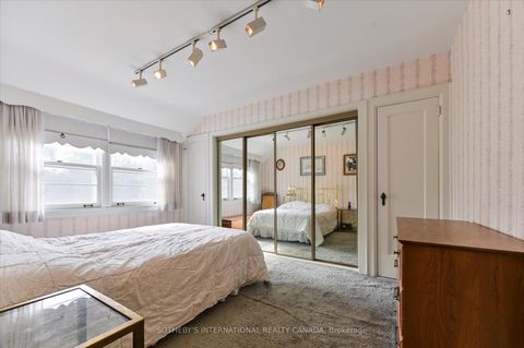 Photo 20 at 78 Humberview Road, Lambton Baby Point, Toronto