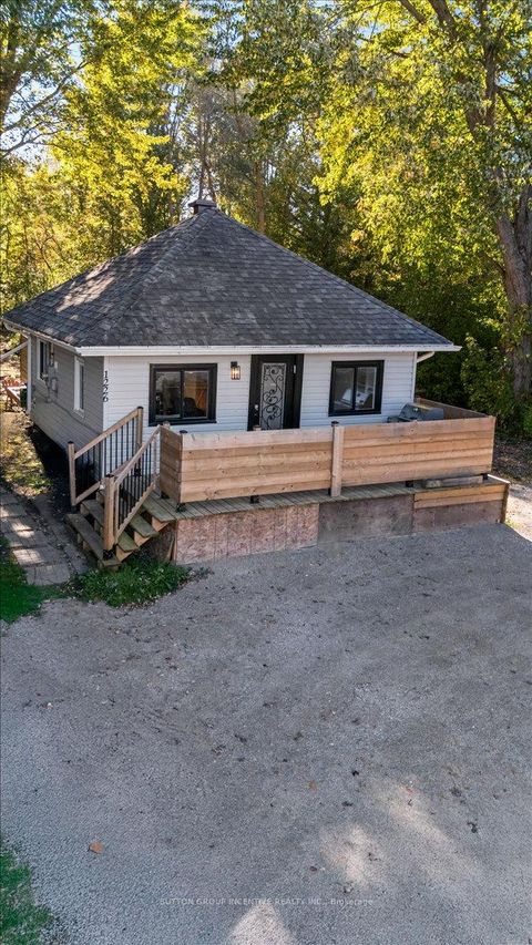 Photo 1 at 1226 Maple Road, Rural Innisfil, Innisfil