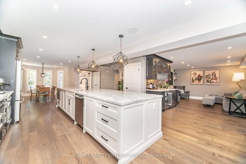 Photo 9 at 1166 Priory Court, GA Glen Abbey, Oakville