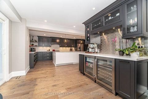 Photo 10 at 1166 Priory Court, GA Glen Abbey, Oakville