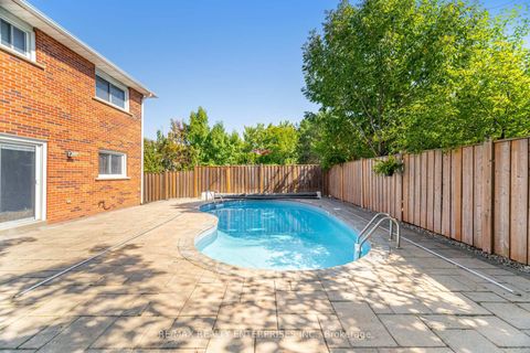 Photo 32 at 1166 Priory Court, GA Glen Abbey, Oakville