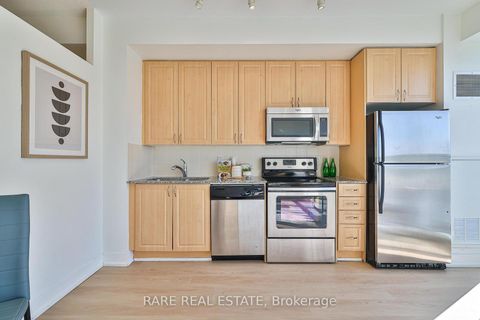 Photo 11 at 607 - 1638 Bloor Street W, High Park North, Toronto