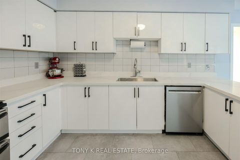 Photo 6 at 250 Alex Doner Drive, Glenway Estates, Newmarket