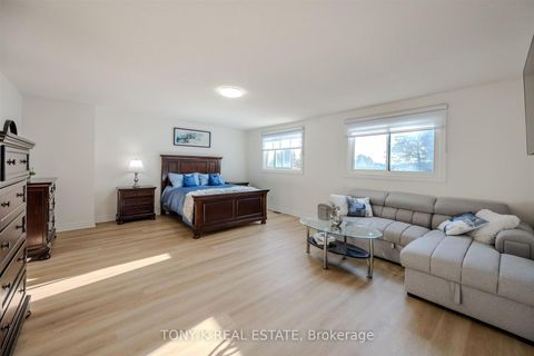 Photo 11 at 250 Alex Doner Drive, Glenway Estates, Newmarket