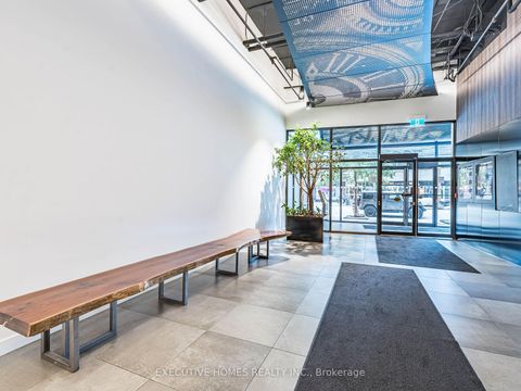 Photo 3 at 1004 - 700 King Street W, Niagara, Toronto