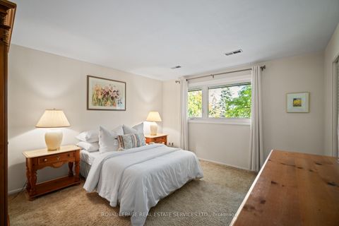 Photo 14 at 20 West Deane Valley Road, West Deane, Toronto