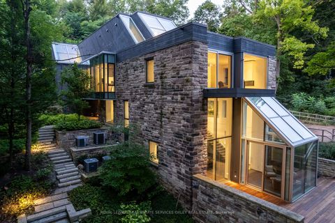 Photo 1 at 11 Beaumont Road, Moore Park, Toronto