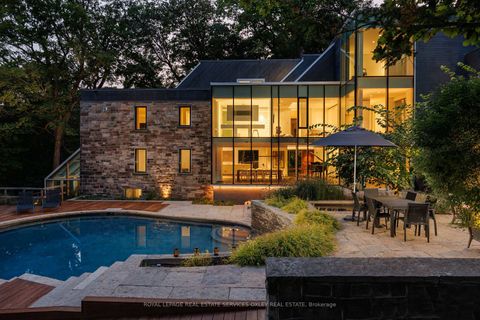 Photo 31 at 11 Beaumont Road, Moore Park, Toronto