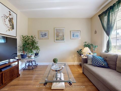 Photo 6 at 28 Eversfield Road, Fairbank, Toronto