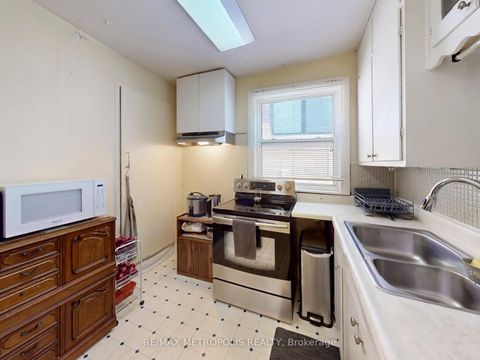 Photo 16 at 28 Eversfield Road, Fairbank, Toronto