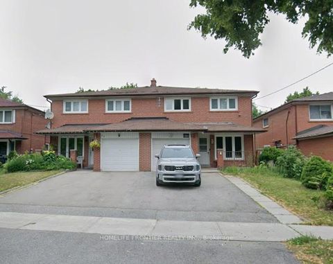 Photo 0 at 26 Fontainbleau Drive, Newtonbrook West, Toronto Photo 0 at 26 Fontainbleau Drive, Newtonbrook West, Toronto