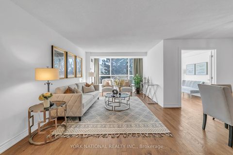 Photo 16 at 408 - 14924 Yonge Street, Aurora Highlands, Aurora