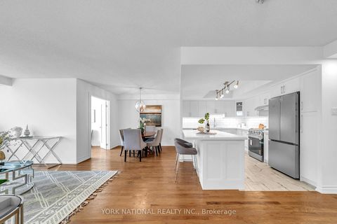 Photo 21 at 408 - 14924 Yonge Street, Aurora Highlands, Aurora