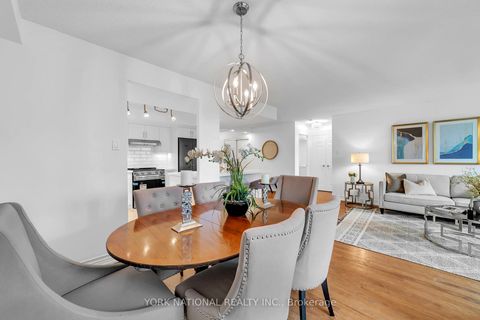 Photo 28 at 408 - 14924 Yonge Street, Aurora Highlands, Aurora