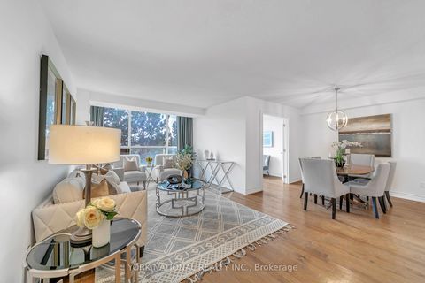 Photo 31 at 408 - 14924 Yonge Street, Aurora Highlands, Aurora