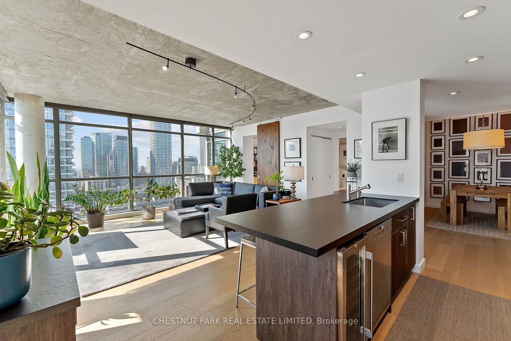 2502 - 281 Mutual Street, Yonge Corridor, Toronto photo number 2