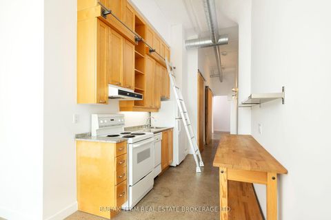 Photo 9 at 1043 - 155 Dalhousie Street, Yonge Corridor, Toronto