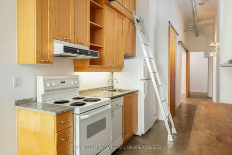 Photo 10 at 1043 - 155 Dalhousie Street, Yonge Corridor, Toronto