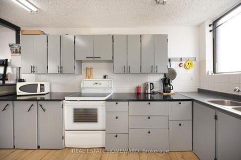 Photo 1 at 511 - 665 Kennedy Road, Kennedy Park, Toronto