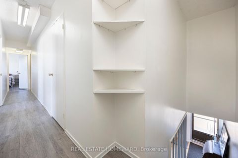 Photo 14 at 511 - 665 Kennedy Road, Kennedy Park, Toronto