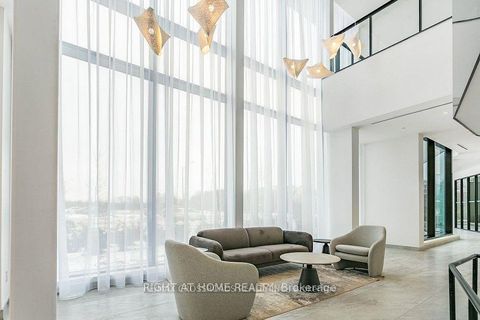 Photo 3 at 509 - 6 DAVID EYER Road, Rural Richmond Hill, Richmond Hill