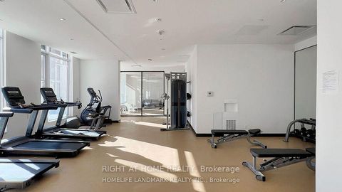 Photo 6 at 509 - 6 DAVID EYER Road, Rural Richmond Hill, Richmond Hill