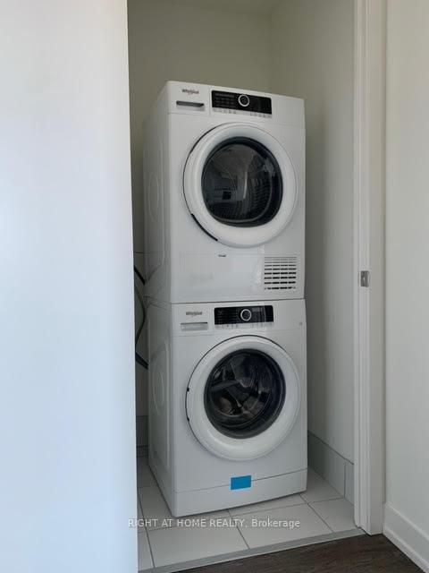 Photo 13 at 509 - 6 DAVID EYER Road, Rural Richmond Hill, Richmond Hill Photo 13 at 509 - 6 DAVID EYER Road, Rural Richmond Hill, Richmond Hill