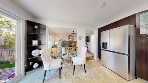 Photo 17 at 25 Greybeaver Trail, Rouge E10, Toronto