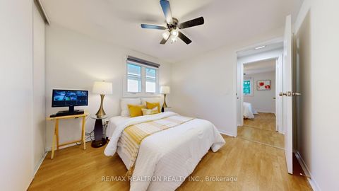 Photo 22 at 25 Greybeaver Trail, Rouge E10, Toronto