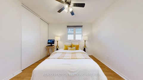 Photo 23 at 25 Greybeaver Trail, Rouge E10, Toronto