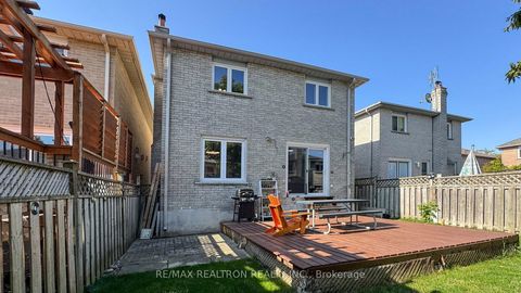 Photo 45 at 25 Greybeaver Trail, Rouge E10, Toronto