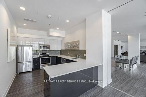 Photo 25 at 2902 - 2900 Highway 7 Road, Concord, Vaughan