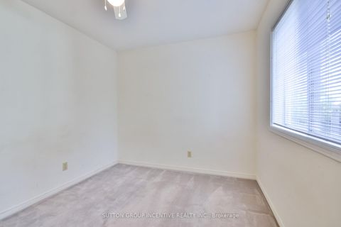 Photo 16 at 2276 Scythes Street, Stroud, Innisfil