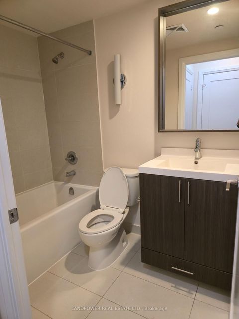 Photo 20 at 407 - 18 Graydon Hall Drive, Donalda, Toronto