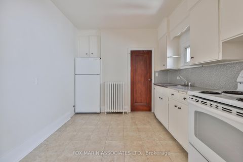 Photo 11 at 1215 Woodbine Avenue, Lumsden, Toronto