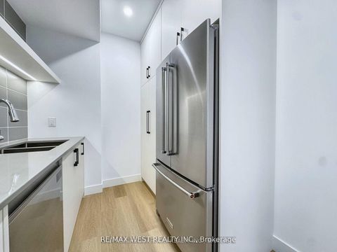 Photo 6 at 49 Morningside Avenue, Swansea, Toronto