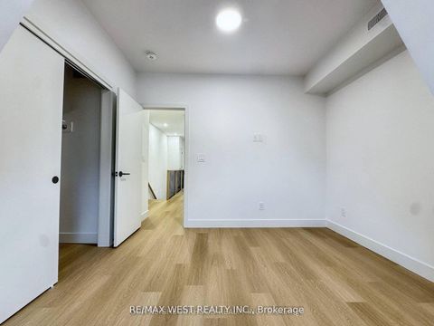 Photo 12 at 49 Morningside Avenue, Swansea, Toronto