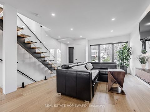 Photo 3 at 10 Juliana Court, Lambton Baby Point, Toronto