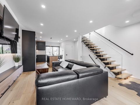 Photo 6 at 10 Juliana Court, Lambton Baby Point, Toronto