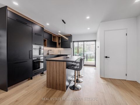 Photo 8 at 10 Juliana Court, Lambton Baby Point, Toronto