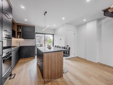 Photo 9 at 10 Juliana Court, Lambton Baby Point, Toronto