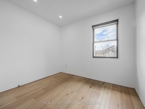 Photo 15 at 10 Juliana Court, Lambton Baby Point, Toronto