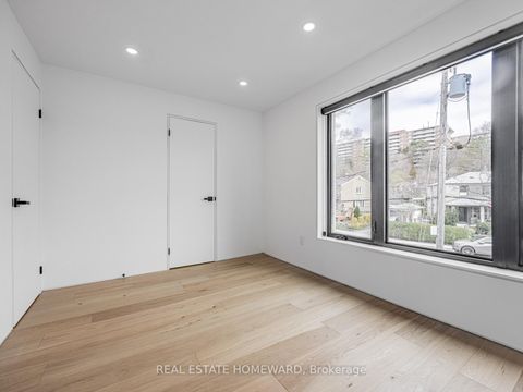 Photo 19 at 10 Juliana Court, Lambton Baby Point, Toronto