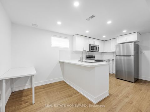 Photo 22 at 10 Juliana Court, Lambton Baby Point, Toronto