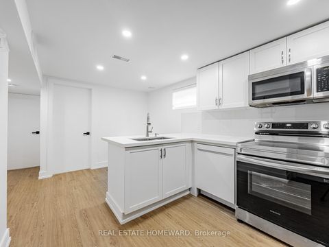 Photo 26 at 10 Juliana Court, Lambton Baby Point, Toronto